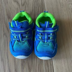 Stride Rite Unisex-Child Soft Motion Kylo Sneaker